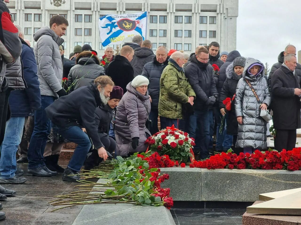 Трагедия в макеевке в новогоднюю. Трагедия в макеевке в новогоднюю