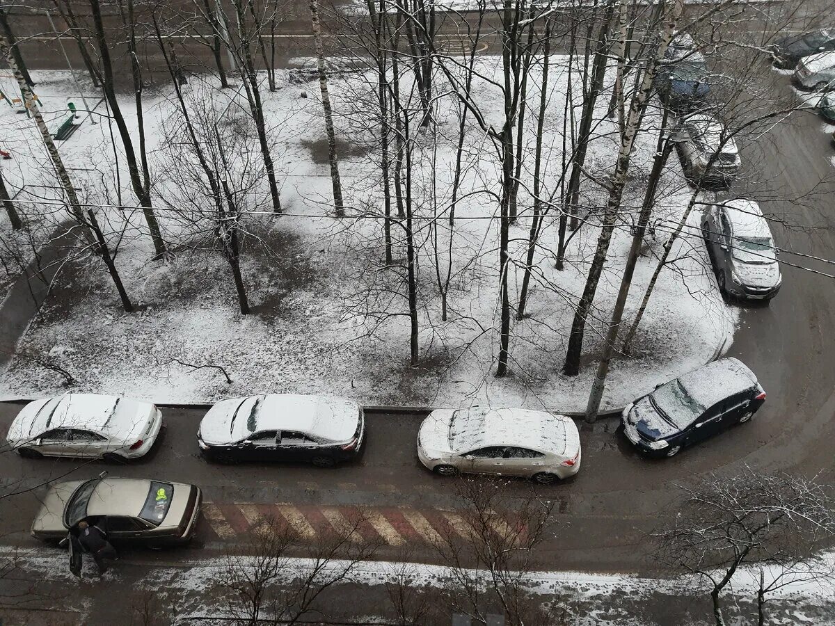 Первое апреля мем. 1 апреля москва 3. Люди которые родились 1 апреля. 1 апреля праздник. Детские юмористические произведения.