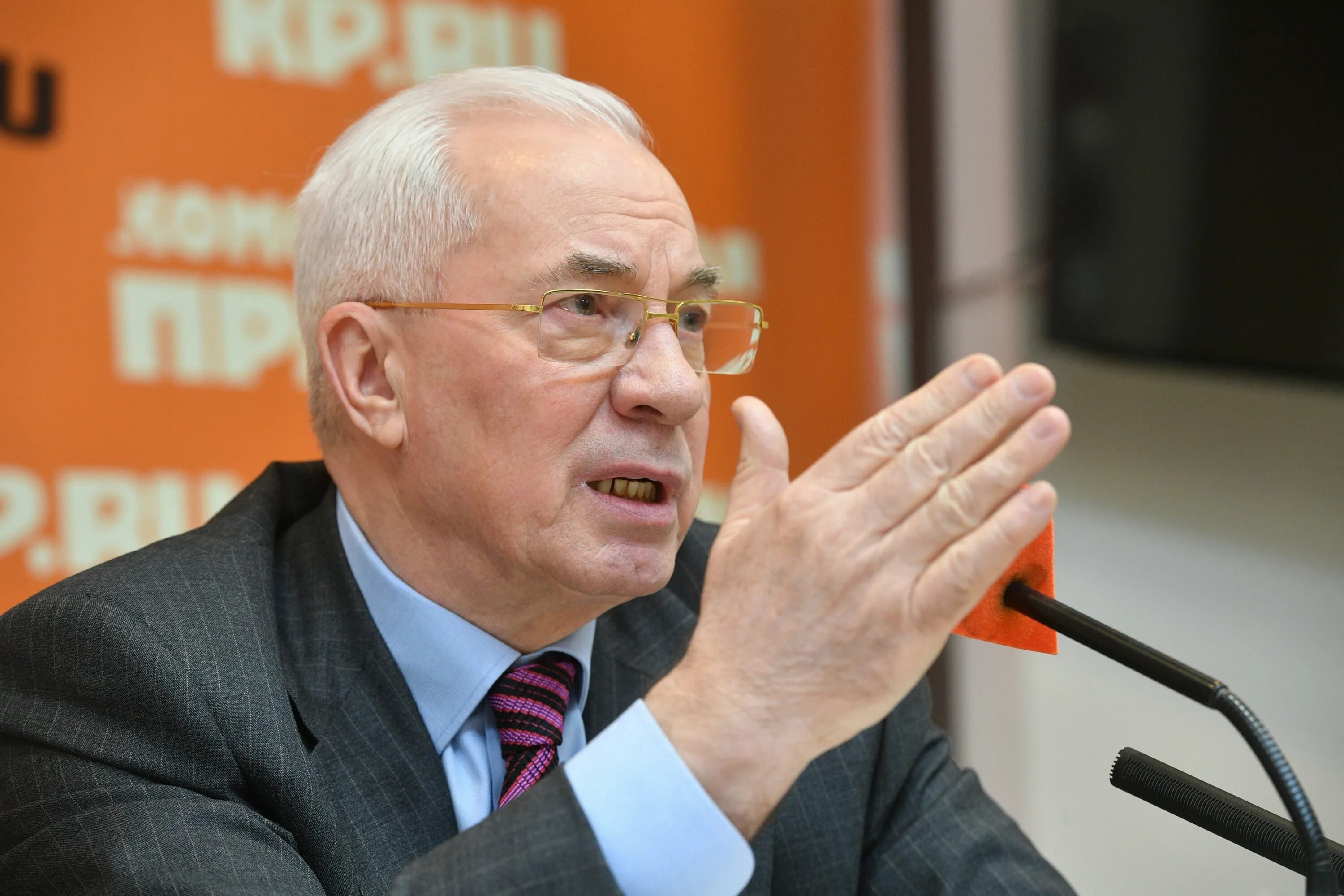 Азаров последние. Азаров премьер-министр украины. микола азаров. экс премьер азаров. николай азаров украина.