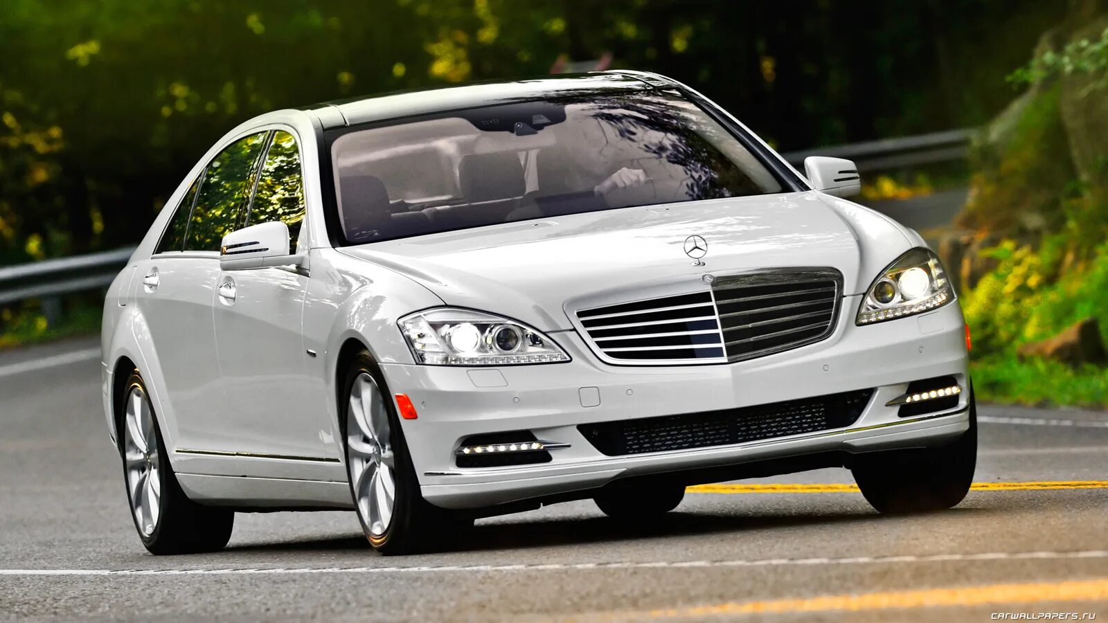 Mercedes-benz c 350 2008. Mercedes c class w204 2007. Mercedes-benz c-class 2011. Mercedes benz e klasse w212. Автомобили с класса.