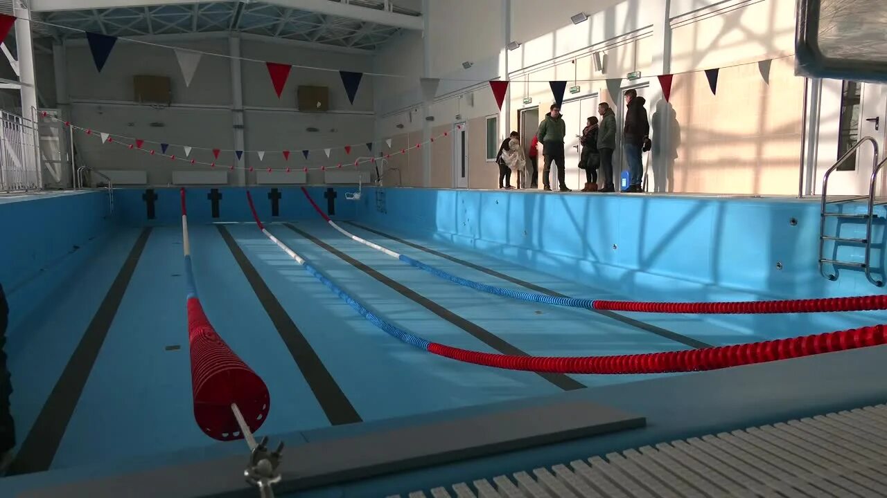 Кострома спорткомплекс. Спорткомплекс кострома. Бассейн нерехта. Бассейн заволжье кострома. Спорткомплекс кострома.