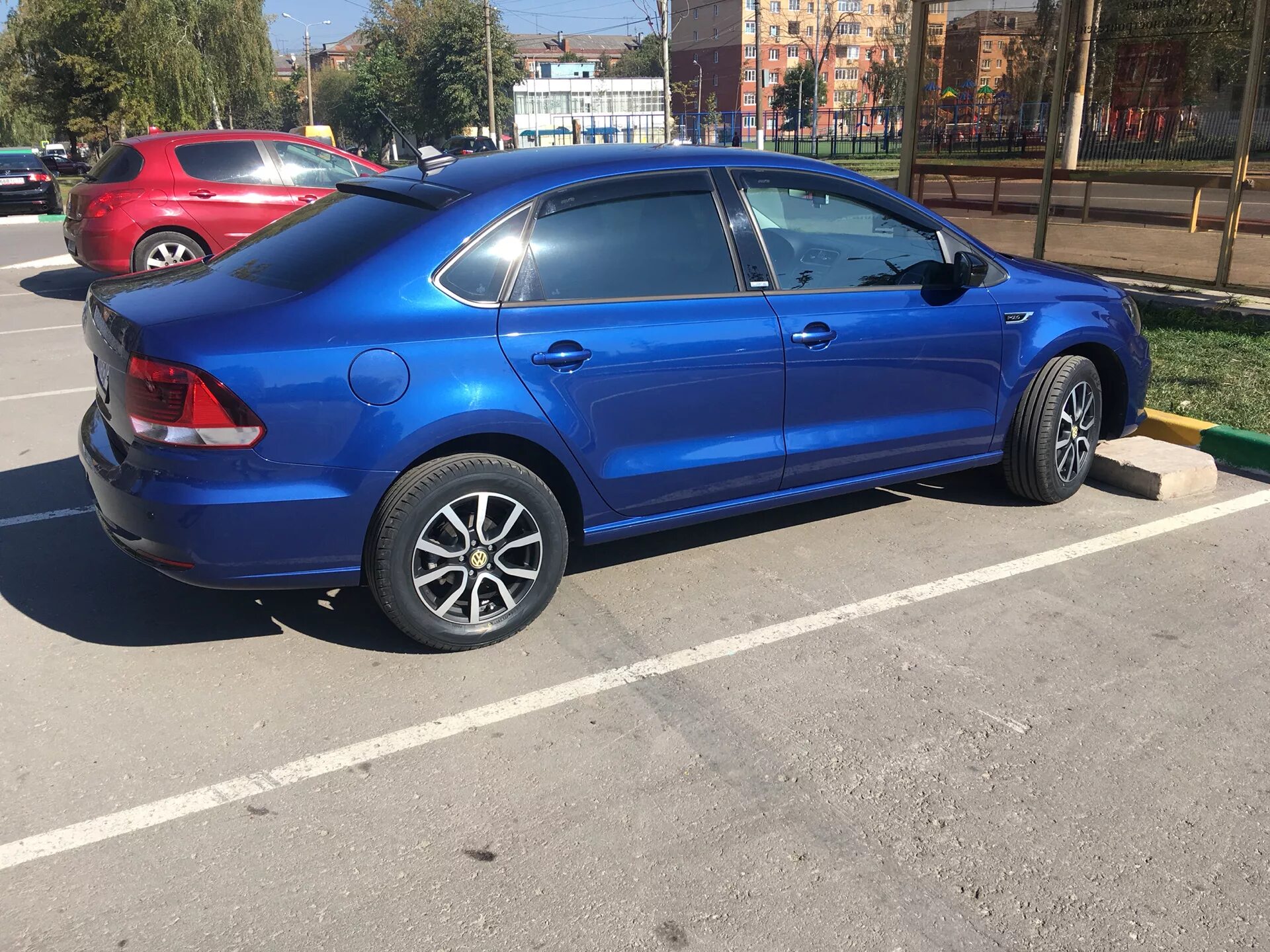 195/60 r15 на поло седан. 195 60 15 на поло седан. Polo sedan вылет 195 60. Поло 195 60 15. 195 60 15 на поло седан.