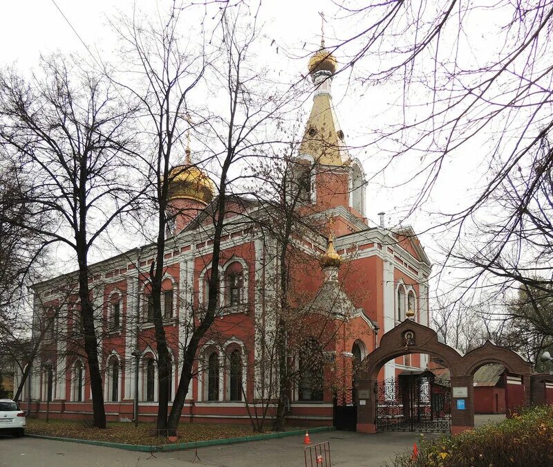 Храм воскресения христова на бывшем семёновском кладбище. Воскресение на семеновском кладбище. Храм воскресения христова на семеновской. Воскресение на семеновском кладбище. Церковь на семеновском кладбище москва.