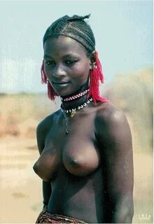 Африканские девушки с огромными сиськами.