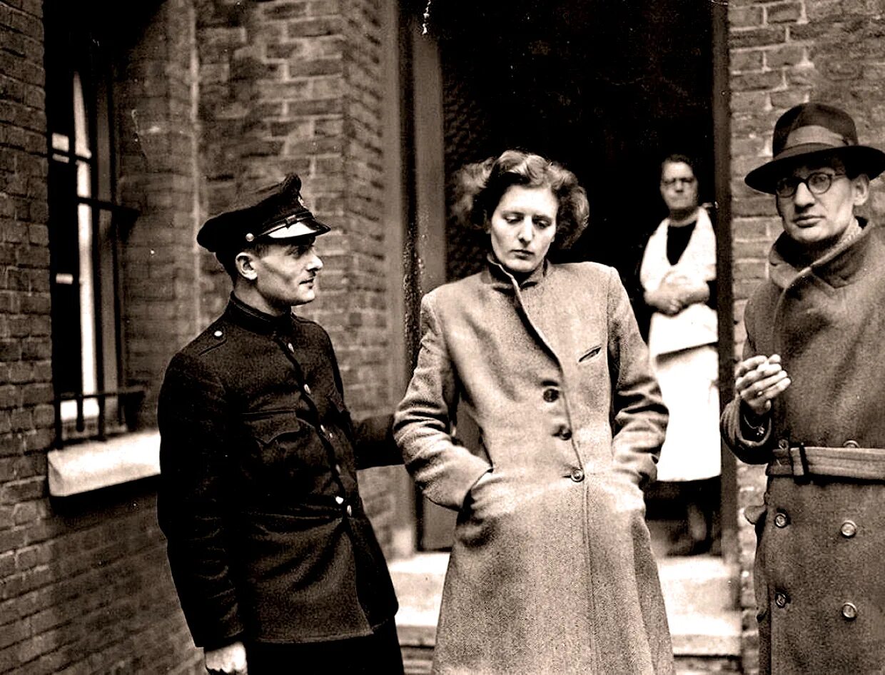 Женщины коллаборационистки во франции. Бельгийские коллаборационисты. Линчевание женщин во франции 1944. Коллаборант. Известные коллаборационисты.