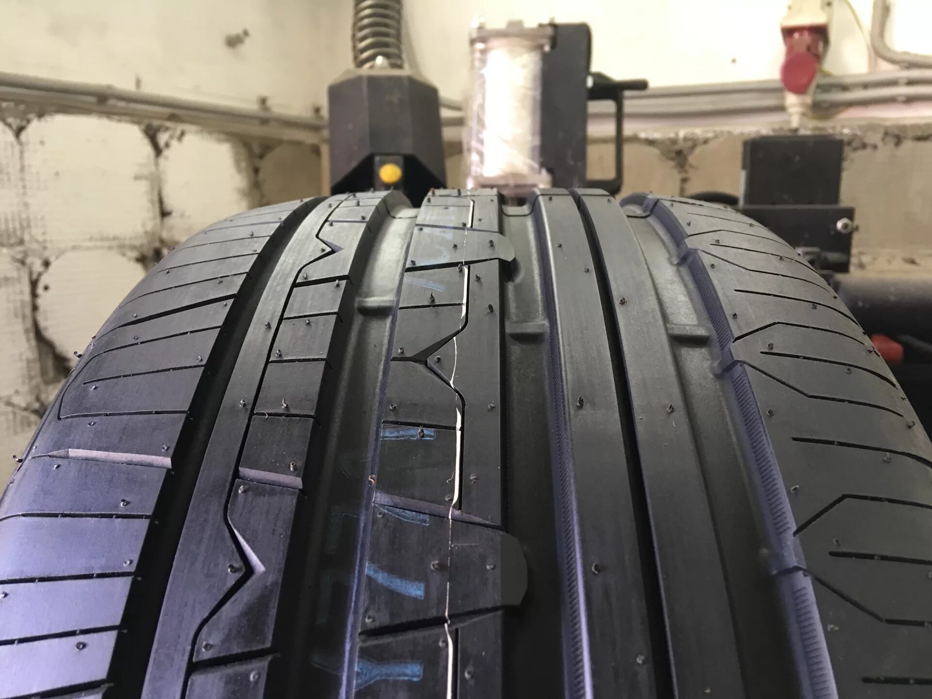 Nitto nt830 225/45 r17. Nitto nt830 + 225/45 r17 94y. 245/45 R17 Nitto 99w nt830. Nitto NT 830+ 225/45 r17. Резина летняя р17 215