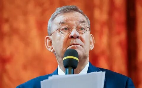 Кто был директором большого