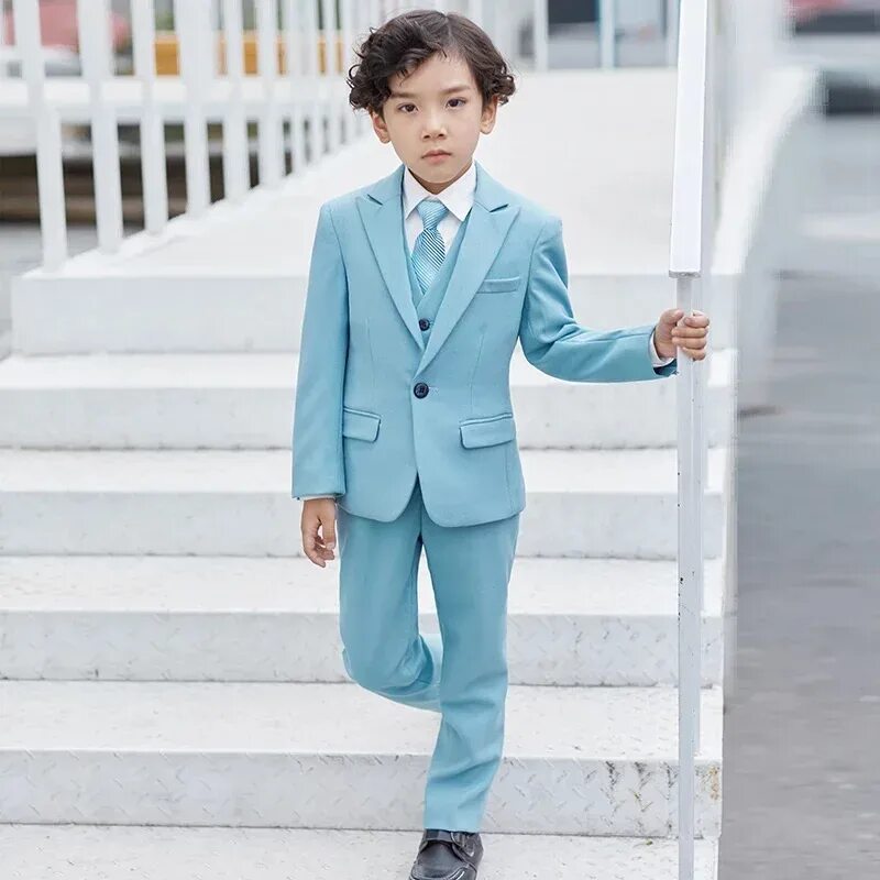 Серый мальчик купить. Голубой костюм для мальчика. Детский деловой костюм. Костюм для мальчика классика. Классический костюм для мальчика 7 лет.