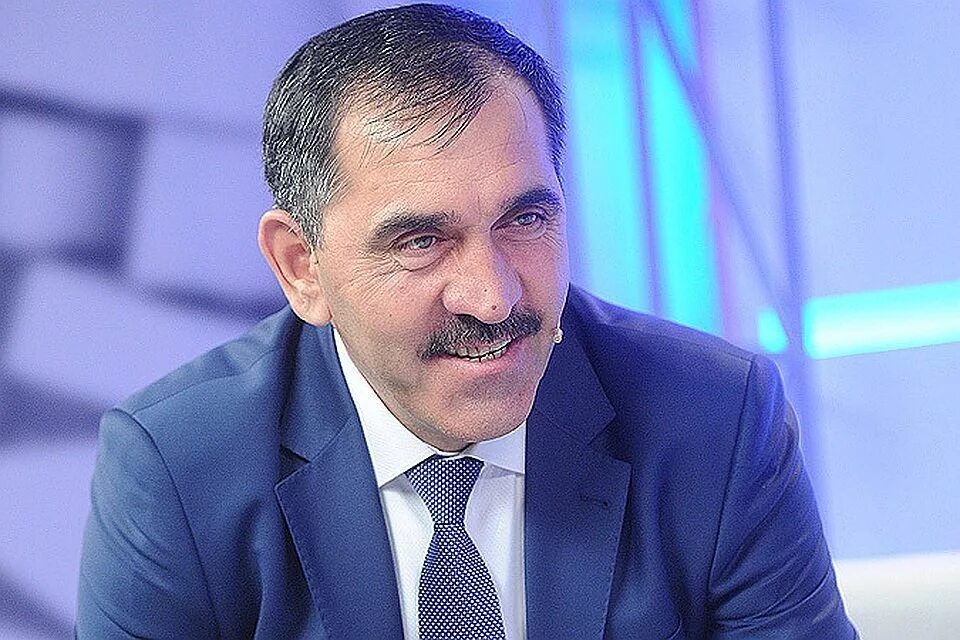 Евкуров. Евкуров. Евкуров зам министра обороны. Евкугов юнусбек бамадгиревич. Евкуров.