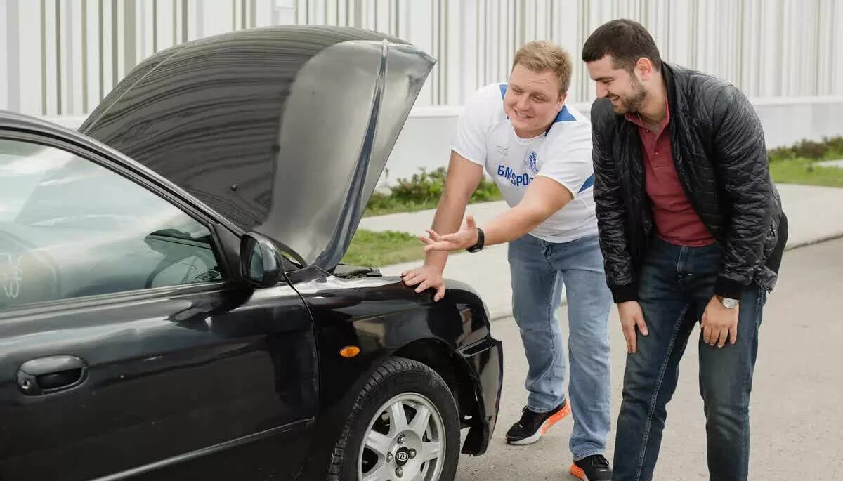 Продажа автомобиля перекупам. Перекупщик авто. Перекуп машин. Продаю машину. Перекупство авто.