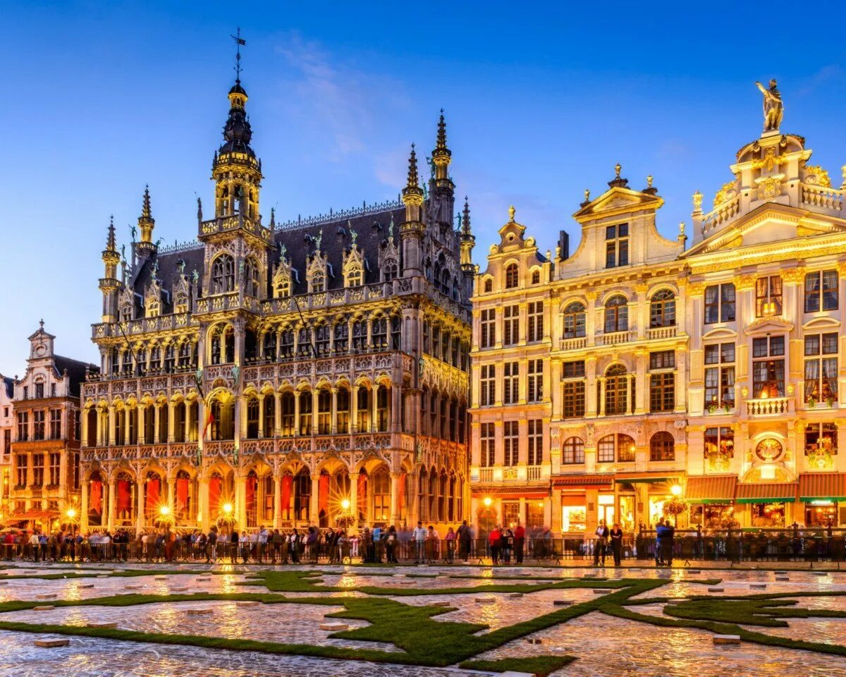 Гран плас брюссель. Столица какой страны является брюссель. Брюссель гора искусств брюссель. Столица какой страны является брюссель. Гроте маркт брюссель.