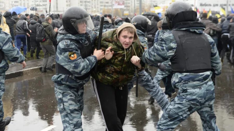 Пресечение нарушенных. Пресечение массовых беспорядков. нарушение общественного порядка. группа изъятия при массовых беспорядках. группа конвоирования при массовых беспорядках.