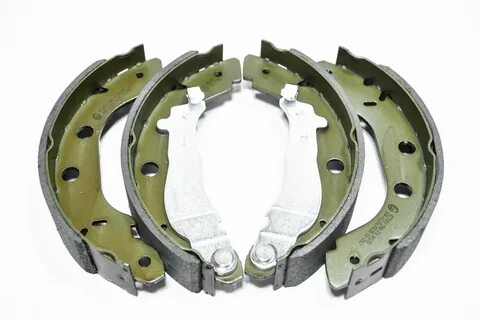 Задние колодки альмера g15