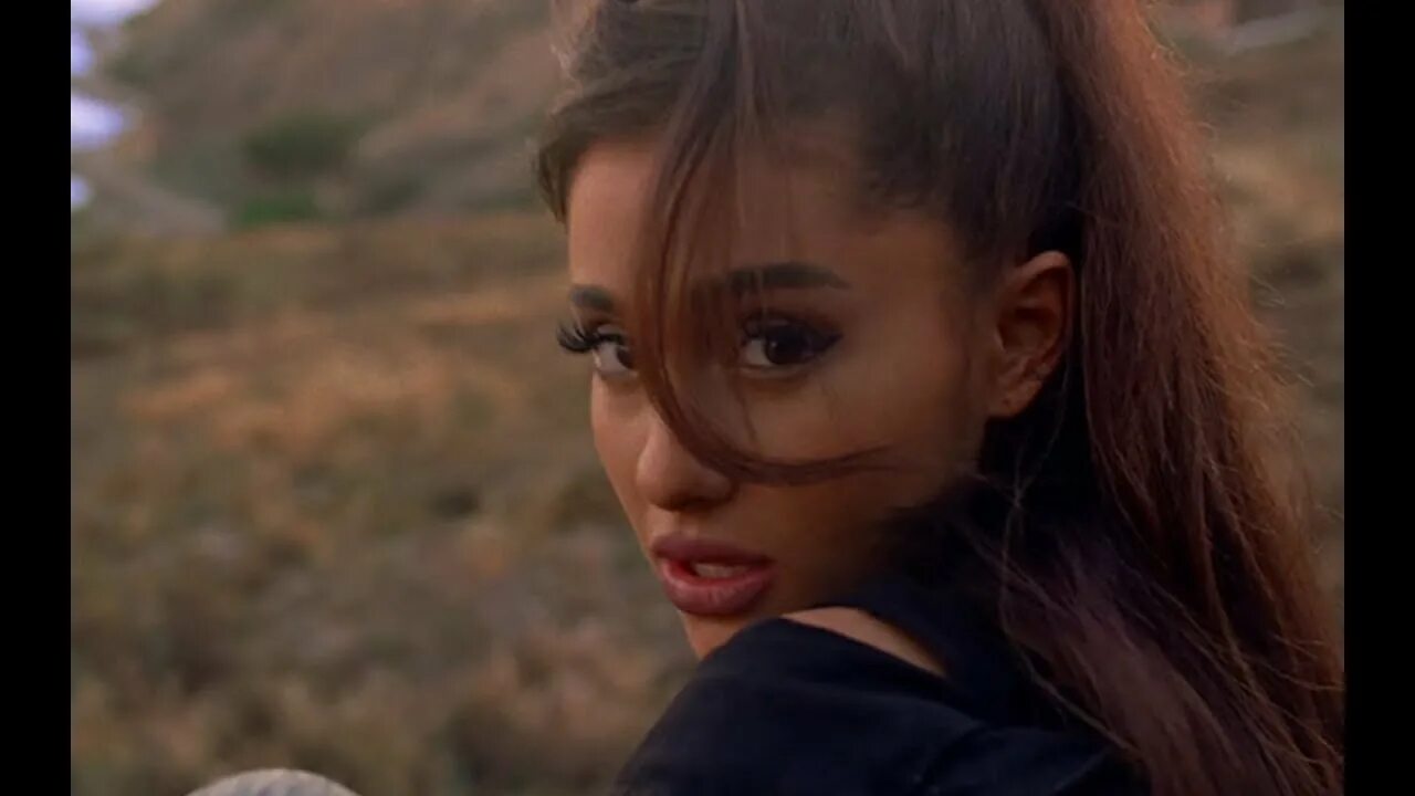 Ariana grande love me love you. Ariana grande my everything обложка. Ariana grande let me love you. Lil wayne. Ariana grande love me love you.