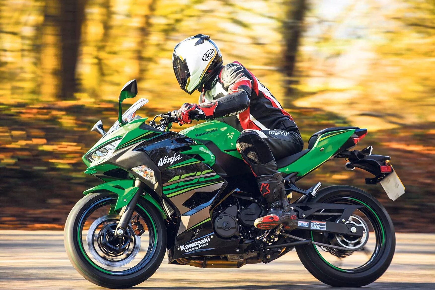 Кавасаки ниндзя 400 на обои. Kawasaki ninja 400. Мотоцикл kawasaki ninja 400. Мото кавасаки ниндзя 400. Kawasaki ninja 400.