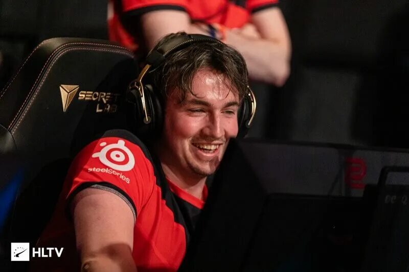 Игрок 6 8. Es3tag astralis. astralis heroic. ceo astralis. heroic бывшие игроки.