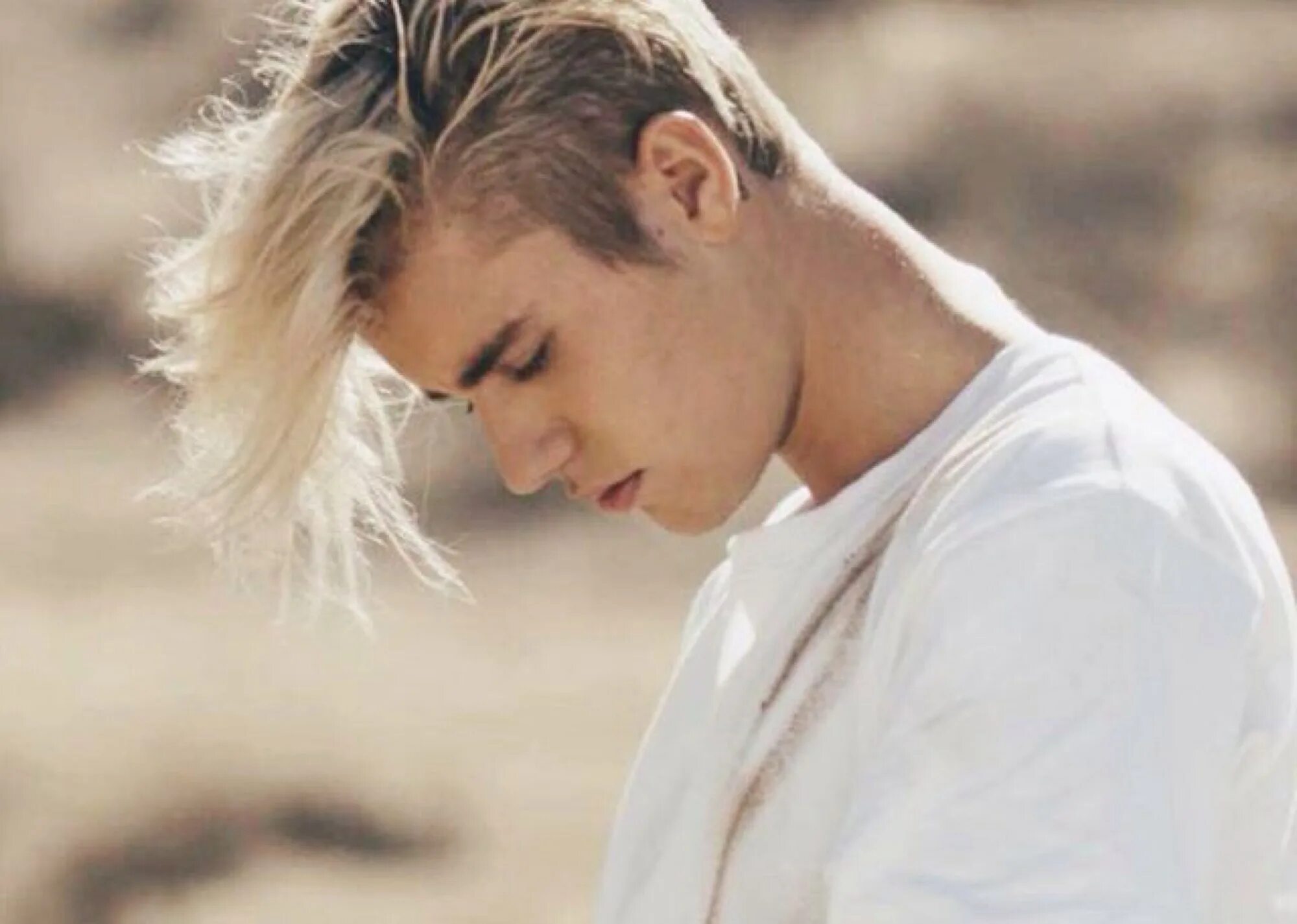 Джастин бибер ghost. Justin bieber. Justin bieber 2012. Джастин бибер. Бибер песни.