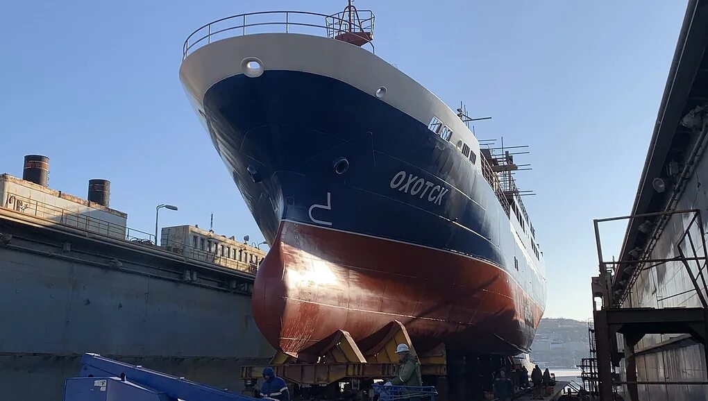 Судостроительный завод звезда. Структура судостроительной отрасли. Сухой док цесаревича владивосток. Судостроительный завод на дальнем востоке. Сухой док владивосток дальзавод.