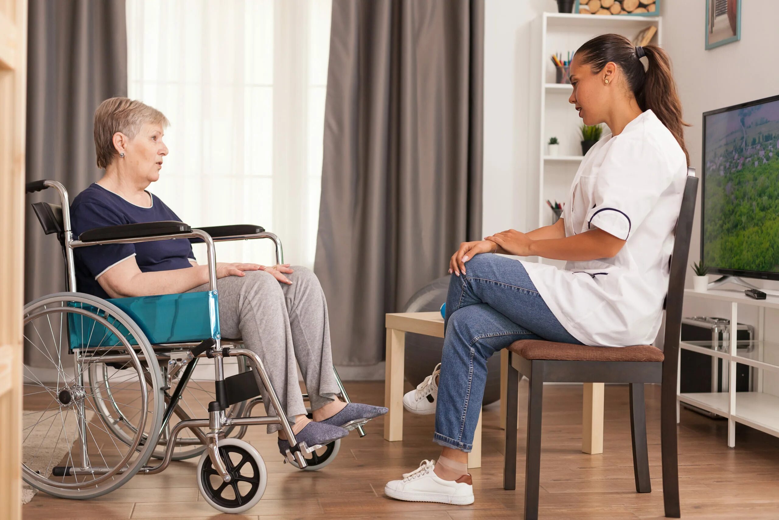 Девушка в инвалидной коляске. Disabled woman with a cane. Glamour uk disabilities. Disabled women. Disabled woman wheelchair.
