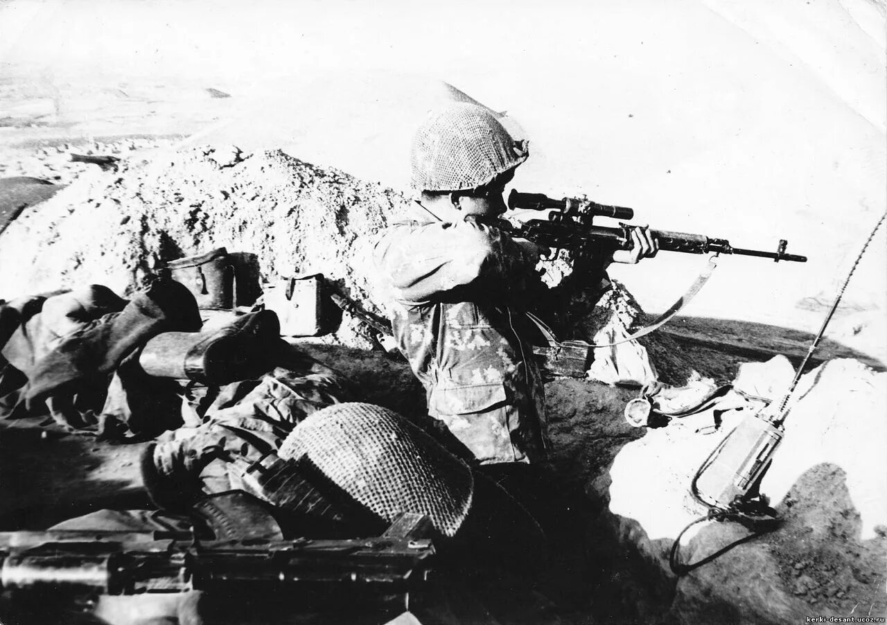 Советские снайперы в афганистане 1979 1989 гг. Свд винтовка в афганистане. Афганский солдат война снайпер. Снайперы афганистана 1979-1989. Снайперы афганистана 1979-1989.