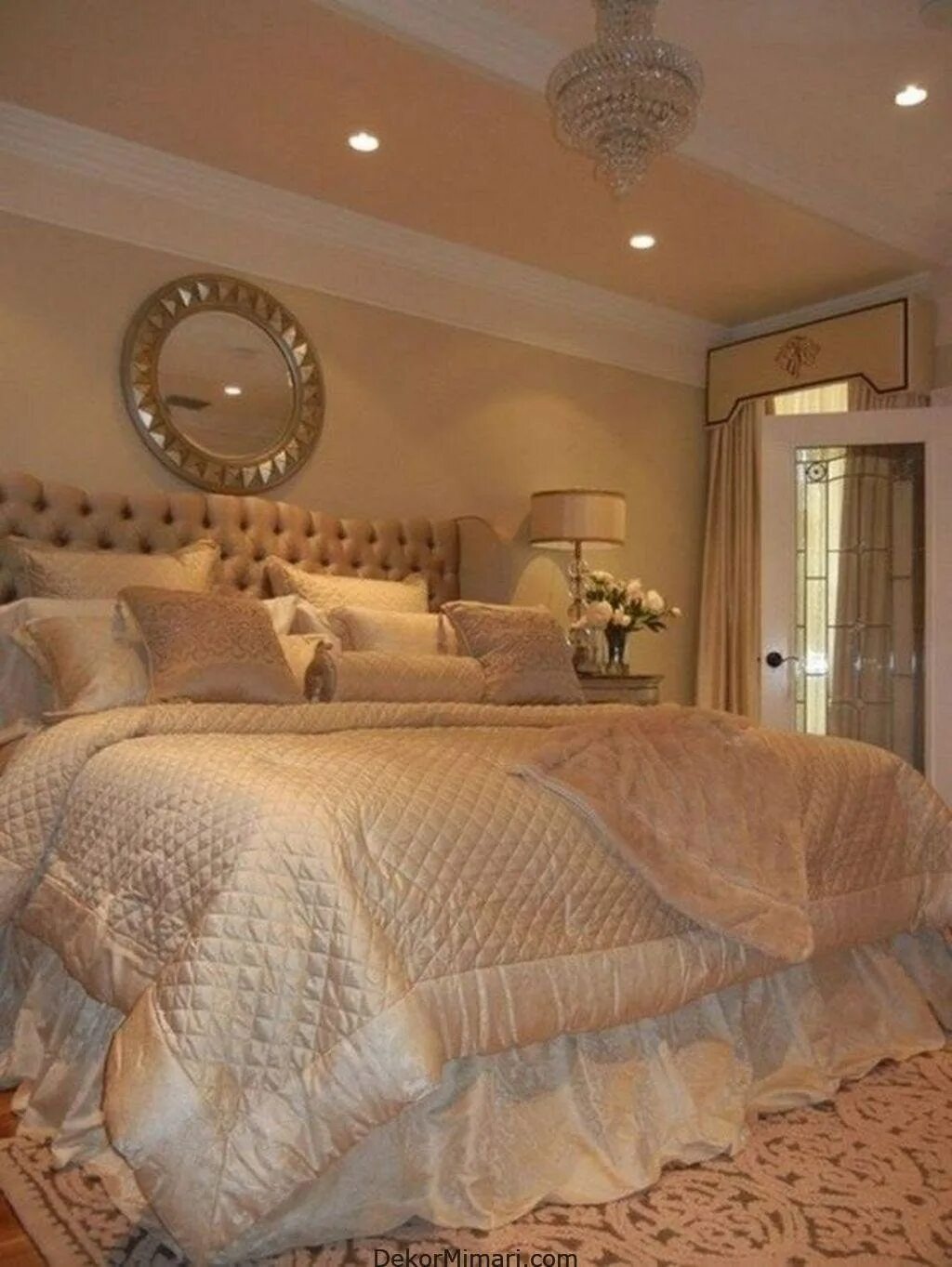 Дизайн кремовых. Красивая спальня. Спальня в кремовых тонах. Спальня в золотистых тонах. Спальня в цвете шампань.