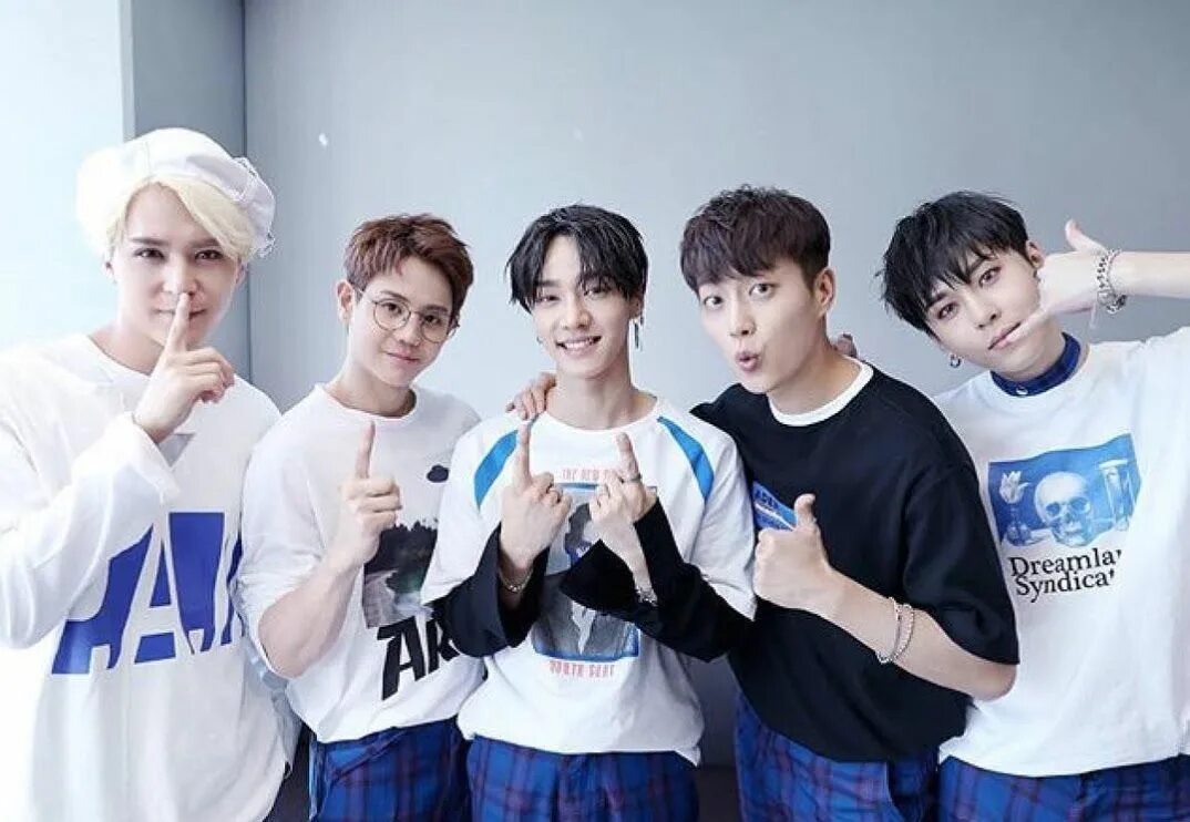 Highlight kpop. Группа highlight beast участники. Группа highlight. Группа highlight. Highlight kpop группа.