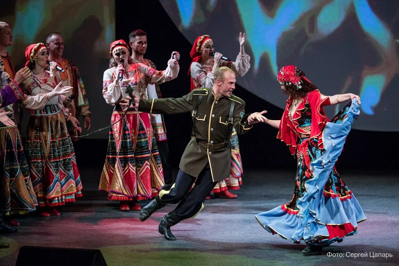 театр песни и танца забайкалье александр авдеев. танцы забайкалья. танцы забайкалья. выступления танцев отрада хабаровск 2016 году. какие музыкальные ансамбли есть в забайкалье.