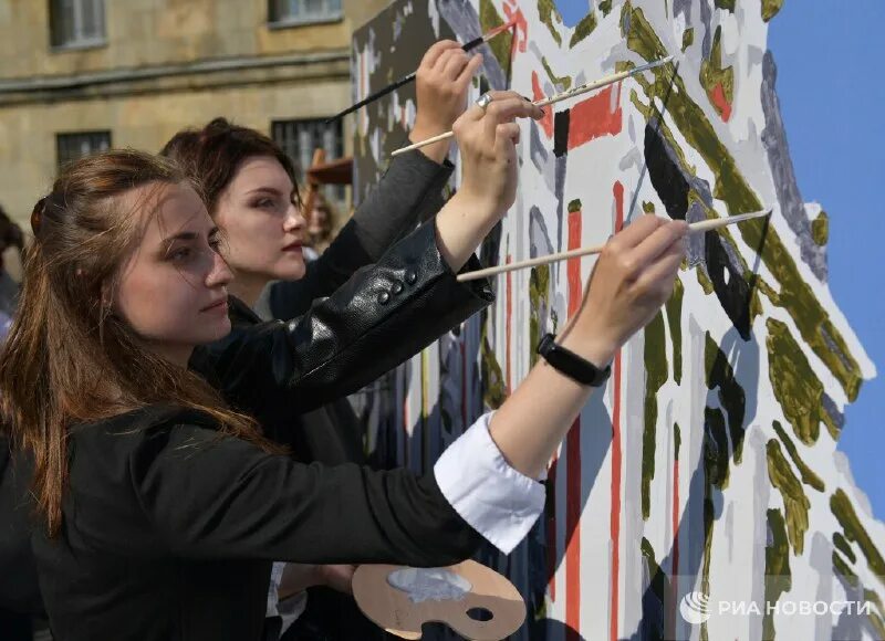 Встреча первокурсников гуу. Посвят гуу. Университет дубна студенты. Студенты мосгу. Студенчество на природе осень.