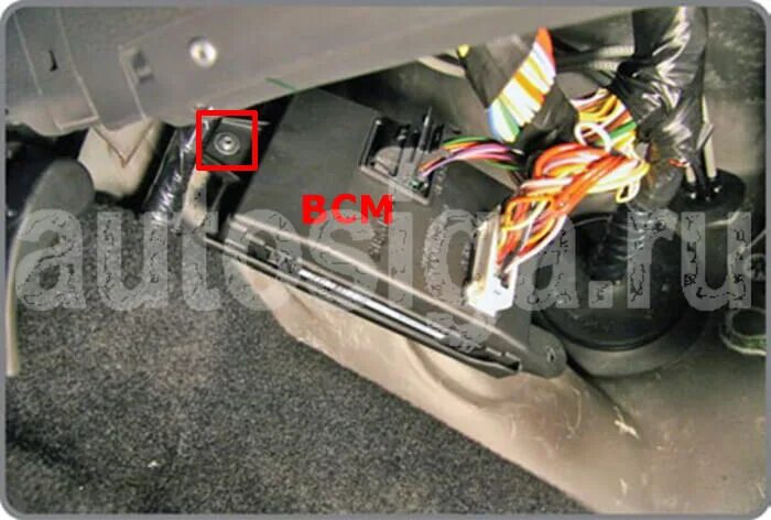 Блок сигнализации в рено логан 1. Логан 2 блок сигнализации. Блок сигнализации рено логан. Блок сигнализации логан 1. Блок сигнализации рено лагуна 2.