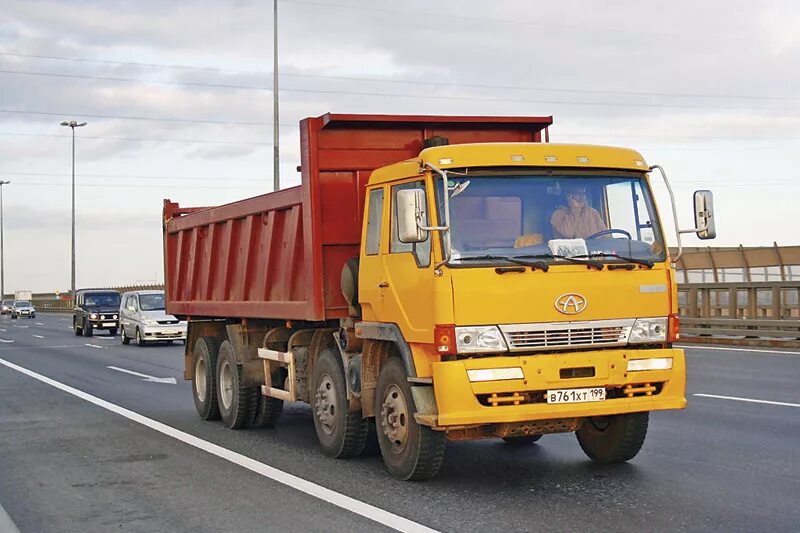 Маз камаз. Маз или камаз самосвал. Маз или камаз-5490. Маз камаз. Маз камаз.