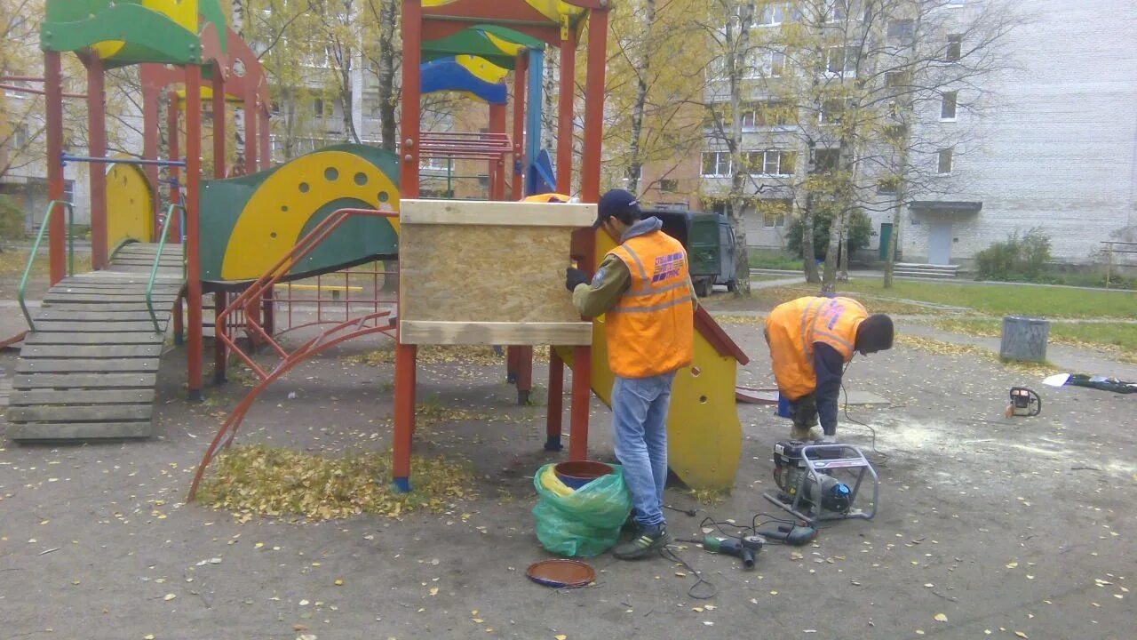 реконструкция детской площадки.