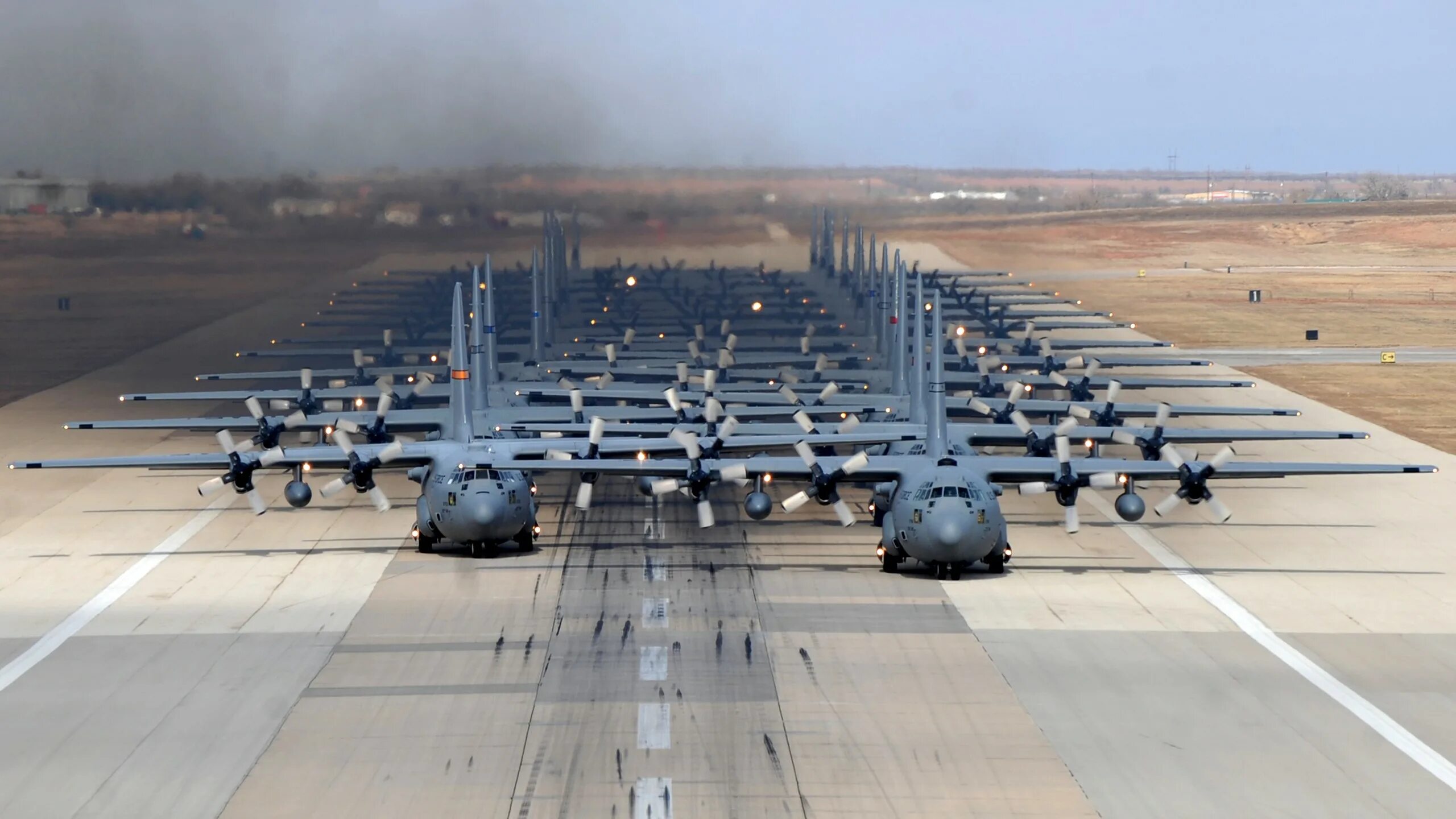 Lockheed c-130 Hercules. Lockheed c130j Hercules самолет. C 130 Hercules ВВС США. C 17 Globemaster ВВС США. Впп вс рф