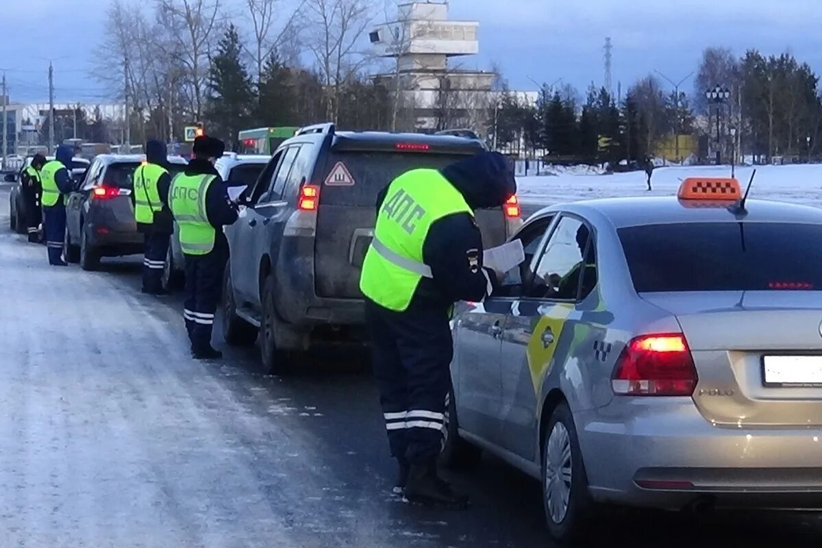 Акция трезвый водитель в архангельске 2021. Водитель архангельская область. Вельск. Акция трезвый водитель холмогорский округ. Длинный лесовоз.