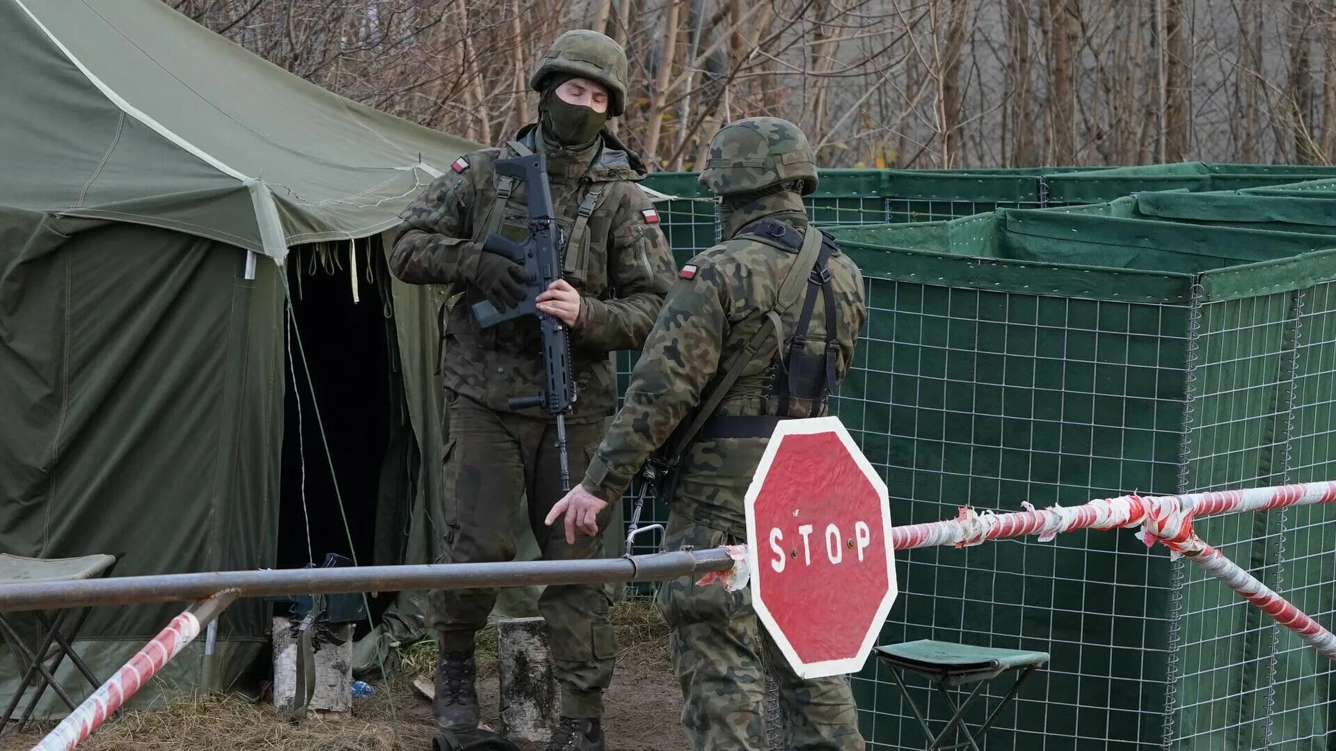 Российские военные на Украине. Беспилотник для разведки. Солдаты РФ на Украине. Трофейное оружие на Украине.