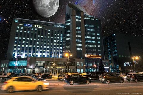 Плаза год