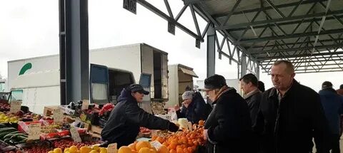 Работа рынка таборы