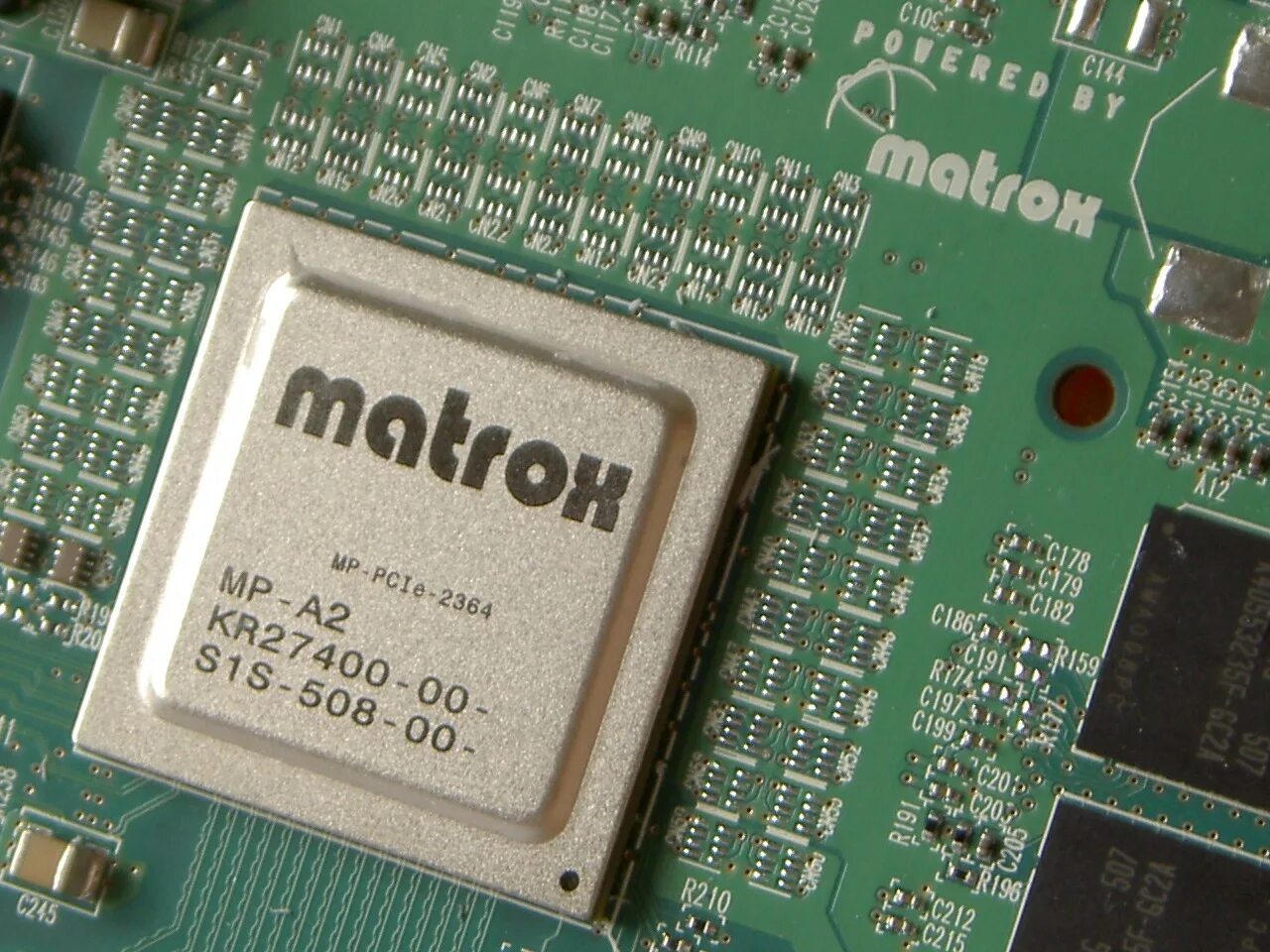 Видеокарта на английском. Графический процессор. Графический чип. Устройство графического чипа. Matrox PCI GPU.