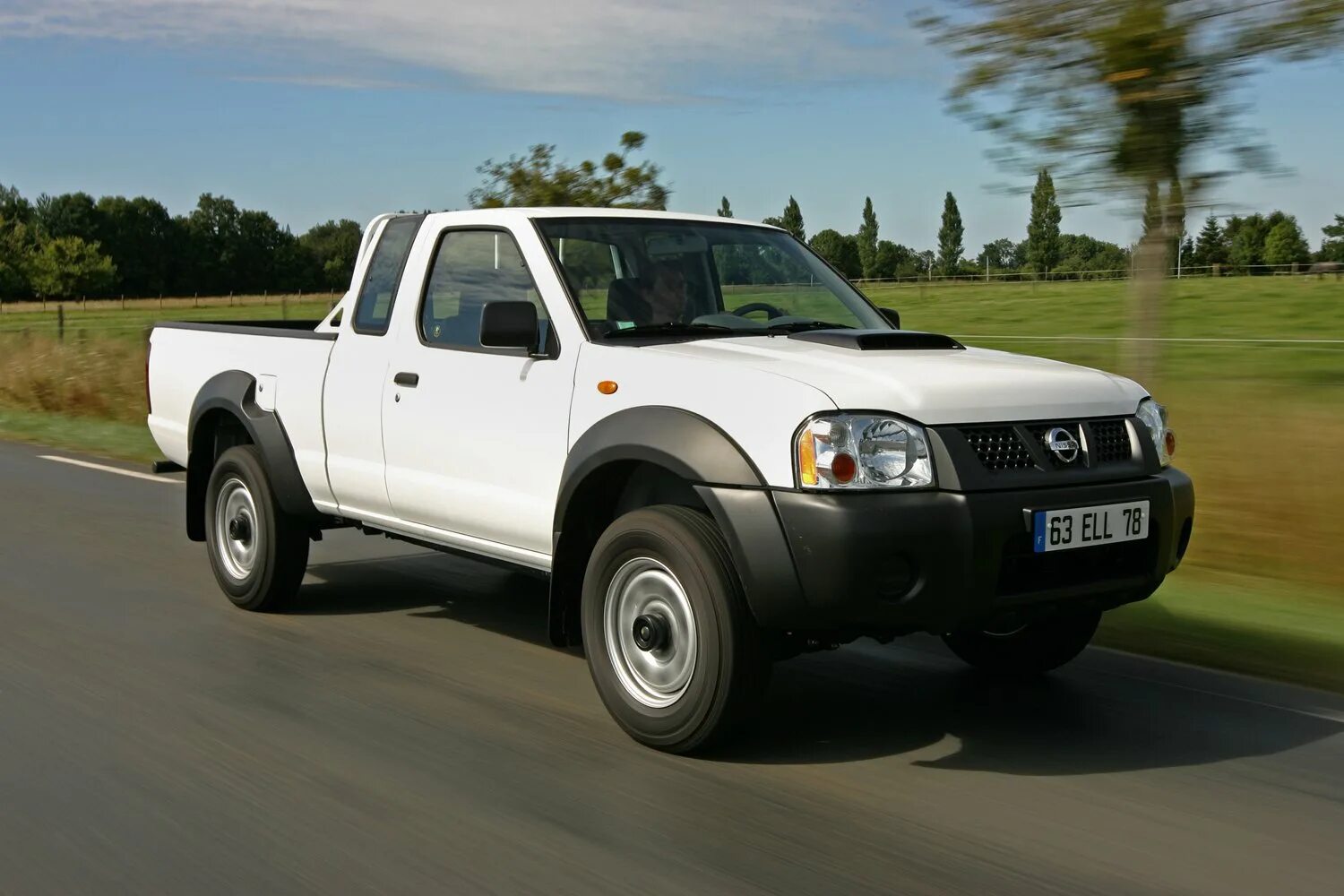 Ниссан 300 пикап. Ниссан np300. Ниссан НП 300. Ниссан np300 pick-up. Nissan np300 2.4.