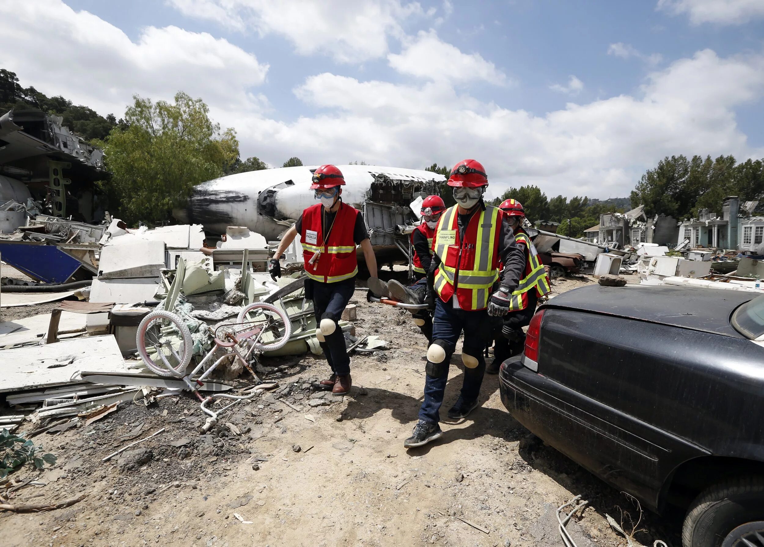 Earthquake California. Earthquake in California. Earthquake California Smoke. Earthquake Preparedness.