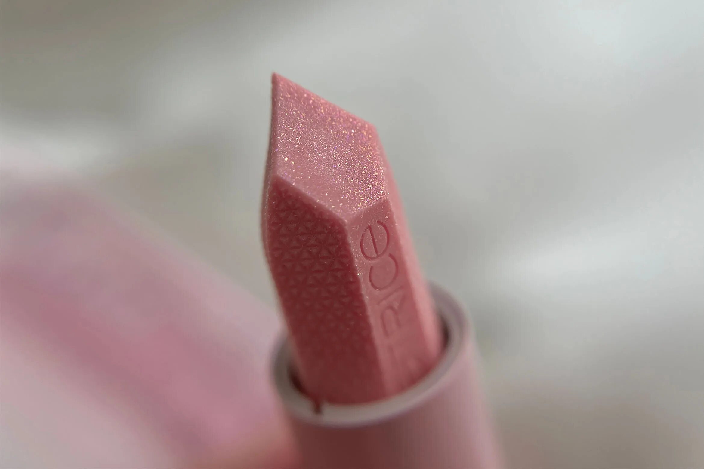 Бальзам катрис. Catrice drunk diamonds. Catrice drunk diamonds. Catrice dream in soft glaze nº 020 drunk'n donut отзыв. Catrice lip balm 040.