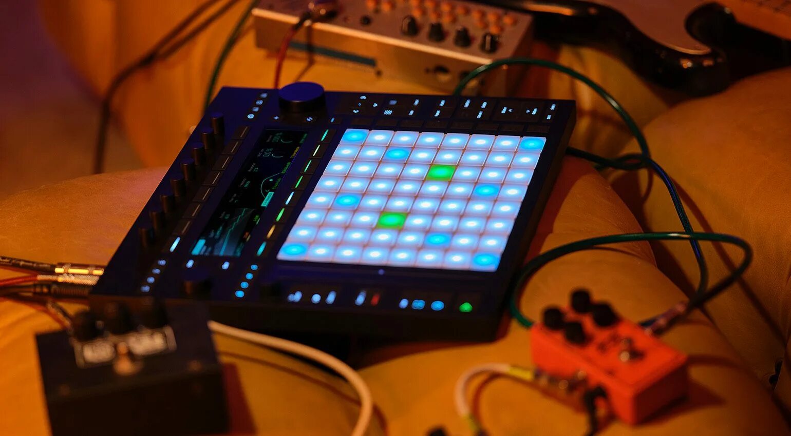 Ableton push 3. Ableton push. midi controller ableton push png. гараж fm.