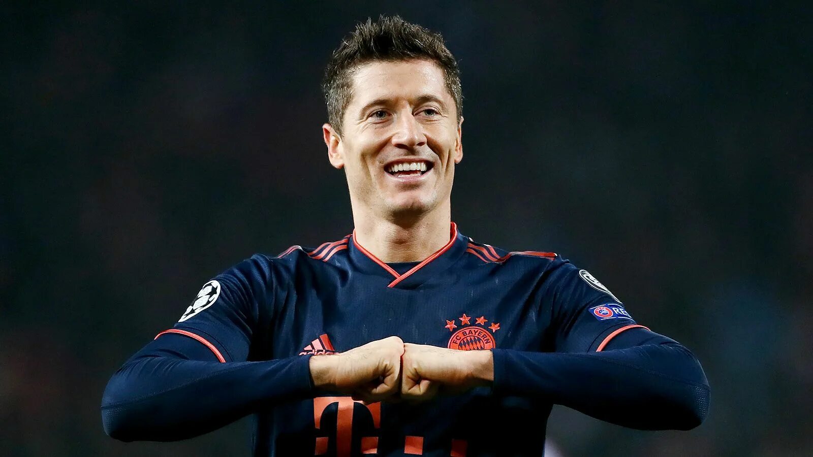 Lewandowski. Криштиану роналду 2020. Лукас моура. Лионель месси и криштиану роналду. Ronaldo messi neymar.