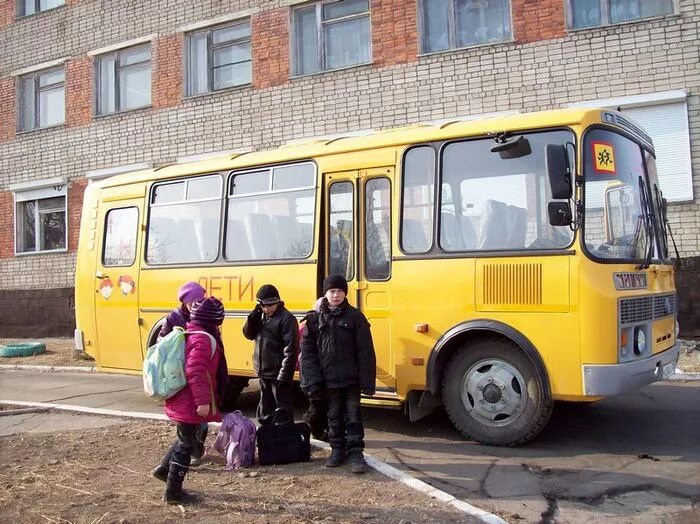 Школьный автобус школы Коммунар. Хасанский район школьный автобус. Школьный автобус 34 места. Школьный автобус 144 школы.