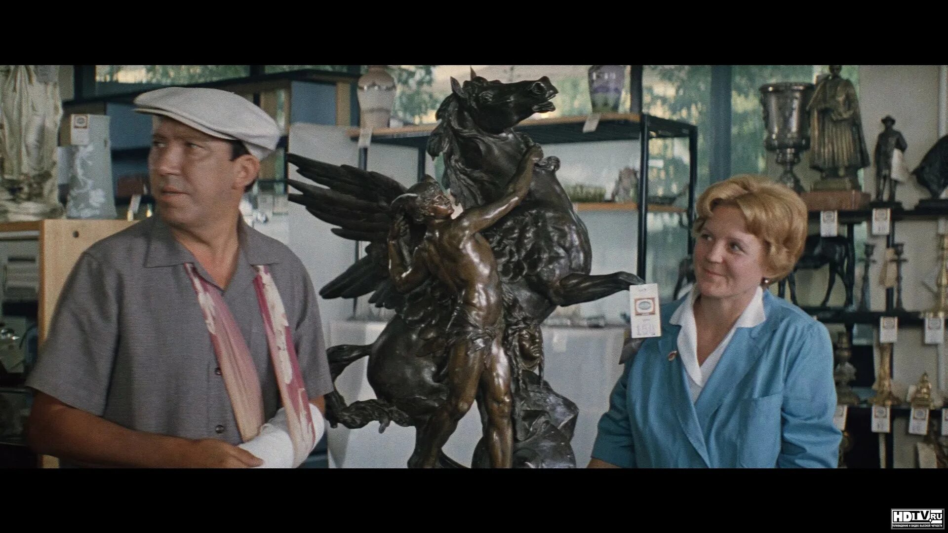 Такой же только с перламутровыми пуговицами. Такая есть только. Высказывание о жестокости людей. Радостные высказывания. Такая есть только.