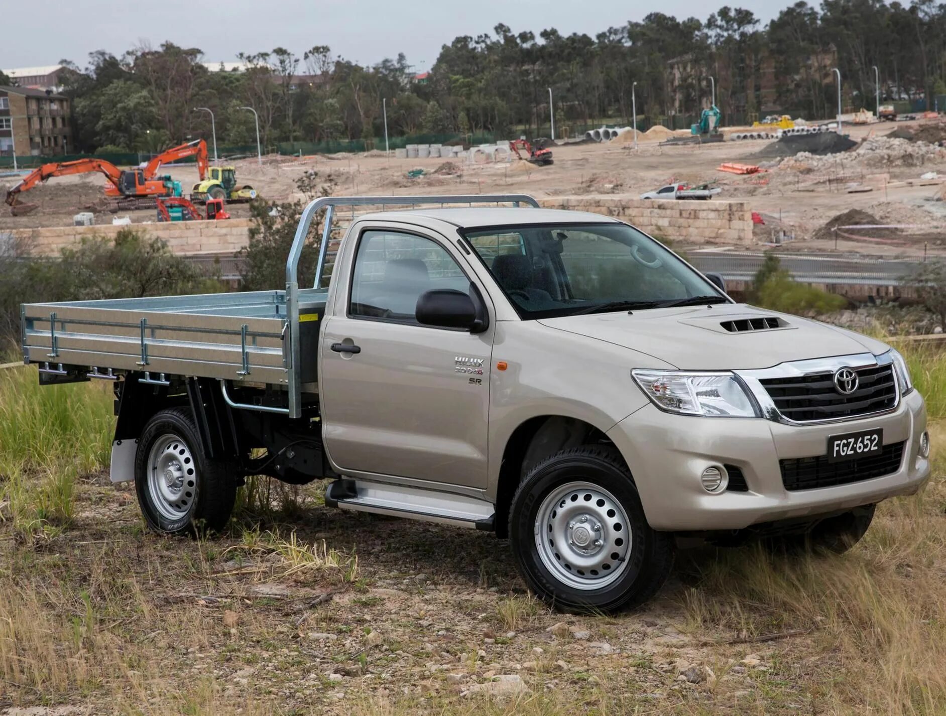 Купить тойота хайлюкс во владивостоке. Toyota Hilux Single Cab. Тойота Hilux pick up. Тойота Хайлюкс пикап 2003. Тойота Хайлюкс 2.