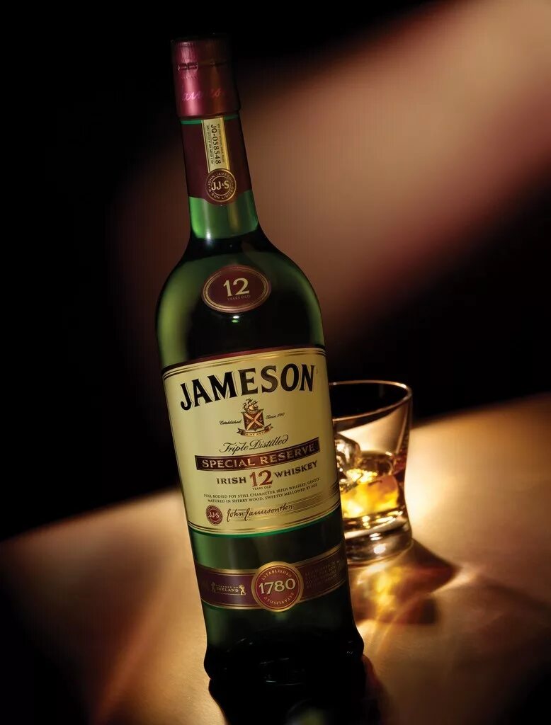 Jameson irish whiskey. Джемисон айриш виски. Jameson виски irish whiskey. Джеймсон айриш виски. Jameson whiskey.