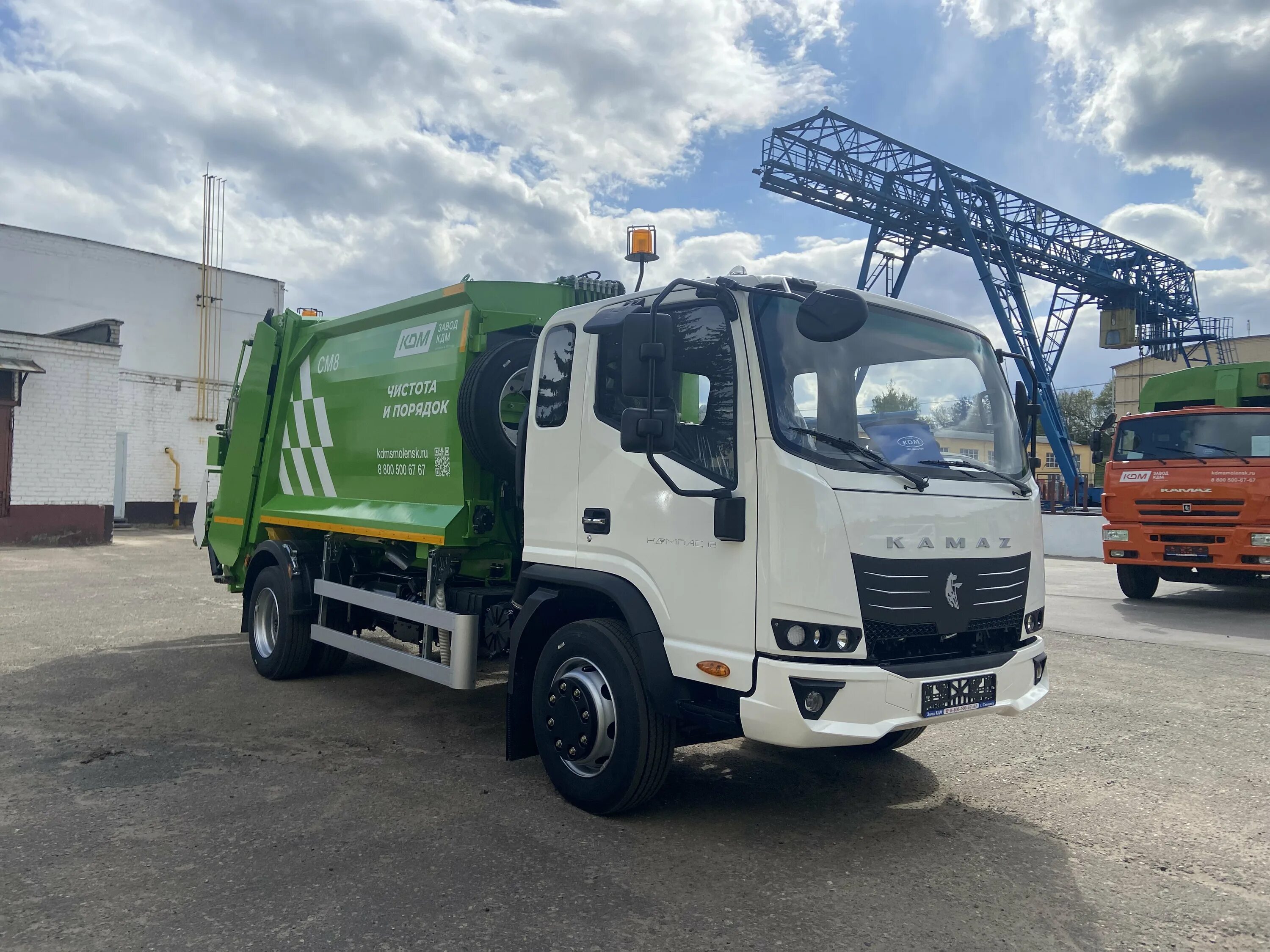 Камаз 43089 компас. Dongfeng 4x2 180. Камаз компас 2022. Камаз компас 9 с кму. 5т.