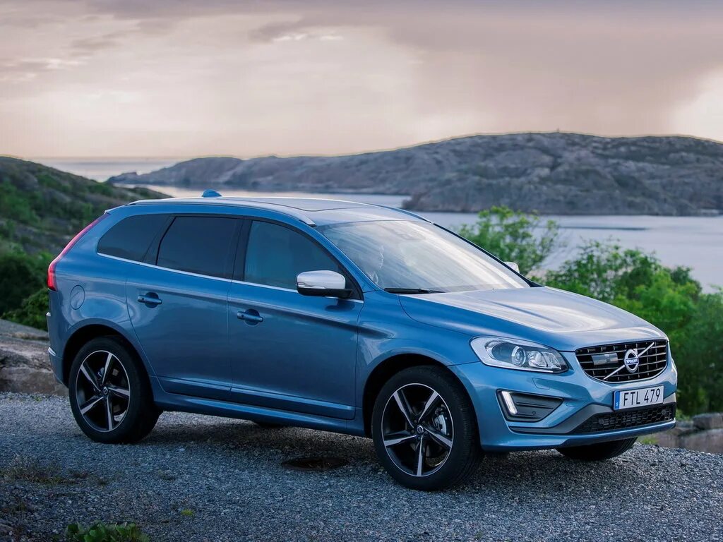 Вольво хс60 поколения. Volvo xc60. Volvo xc60 t5. Вольво хс60 Лазурная. Volvo xc60 Polestar.