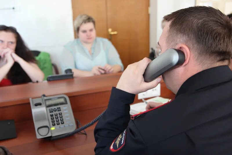 УВД по Вологодской области. Эксперт полиции. Телефон полиции в Вологодской области.