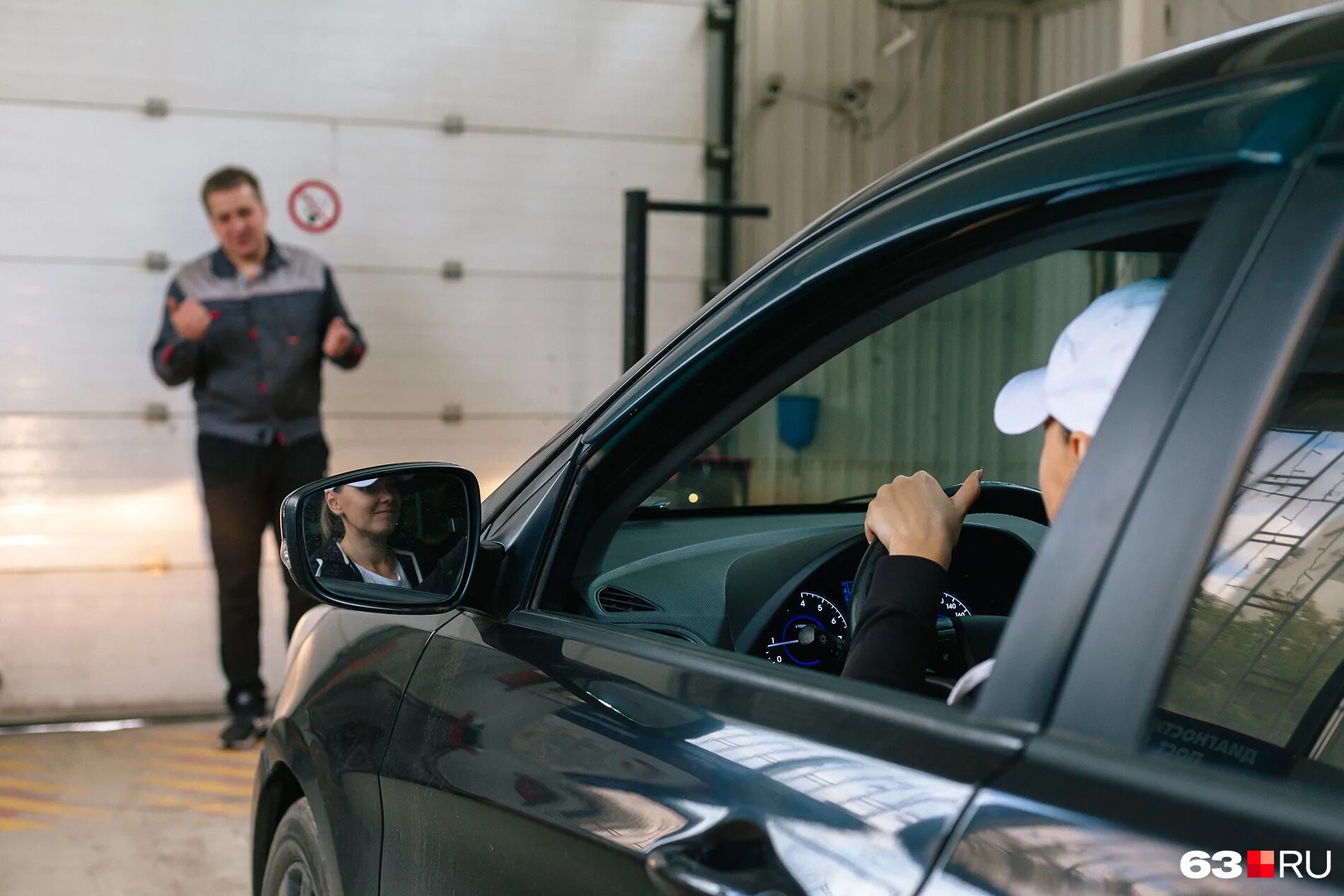 технический осмотр автомобиля. техосмотр 10 лет машине. авто техосмотр 2021. техосмотр 10 лет машине. техосмотр.